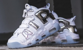 NIKE WMNS AIR MORE UPTEMPO "Chrome"入荷☆